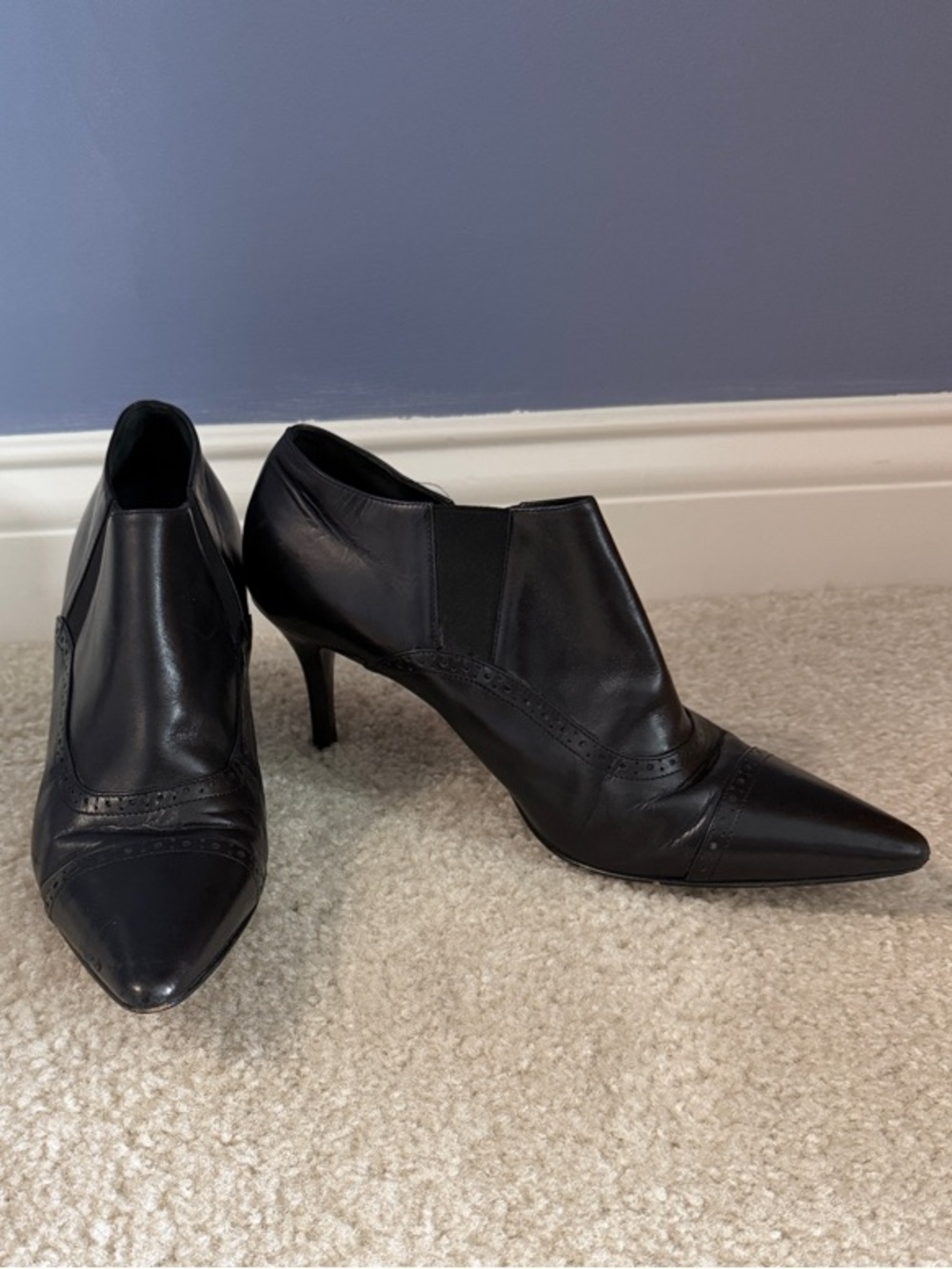 Ralph Lauren Purple Label Black Pointed Toe Leather Ankle Booties